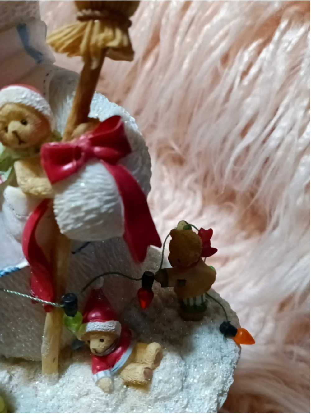 Cherished Teddies Snowman “We Could All Use a Hand Around the Holidays” Figur...
